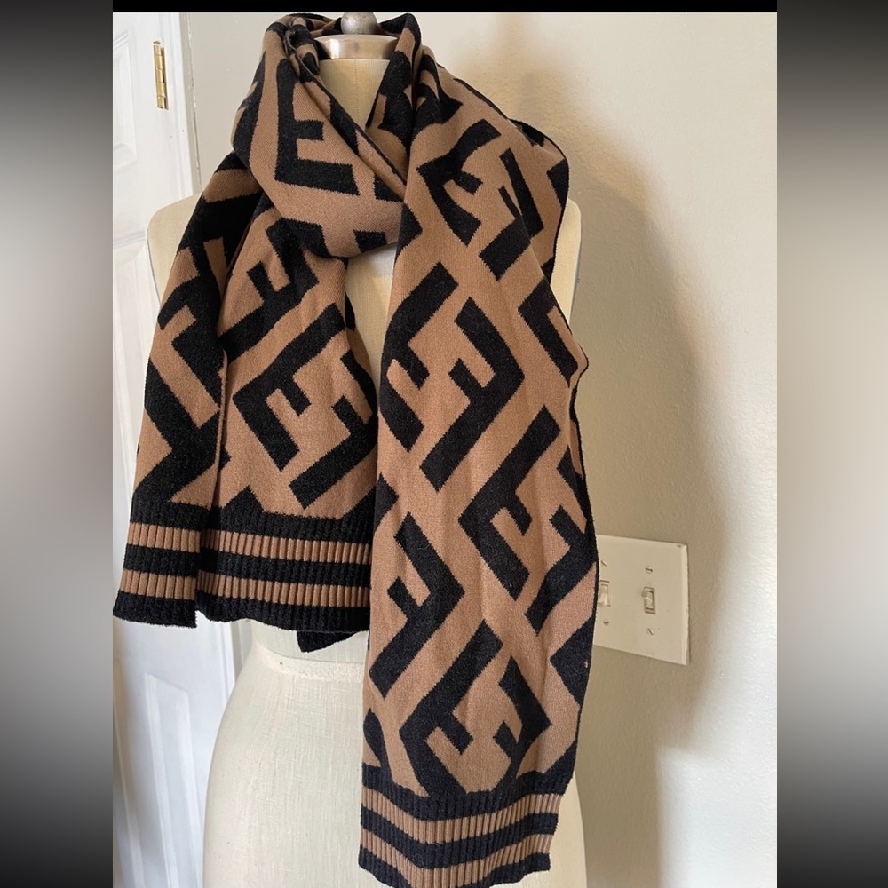 Fendi wool blend scarf